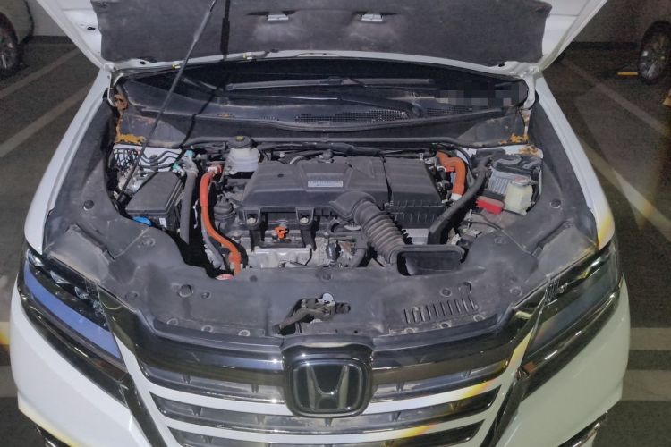 Used Honda Elysion 2019 2.0L Hybrid Luxury Edition Engine Bay