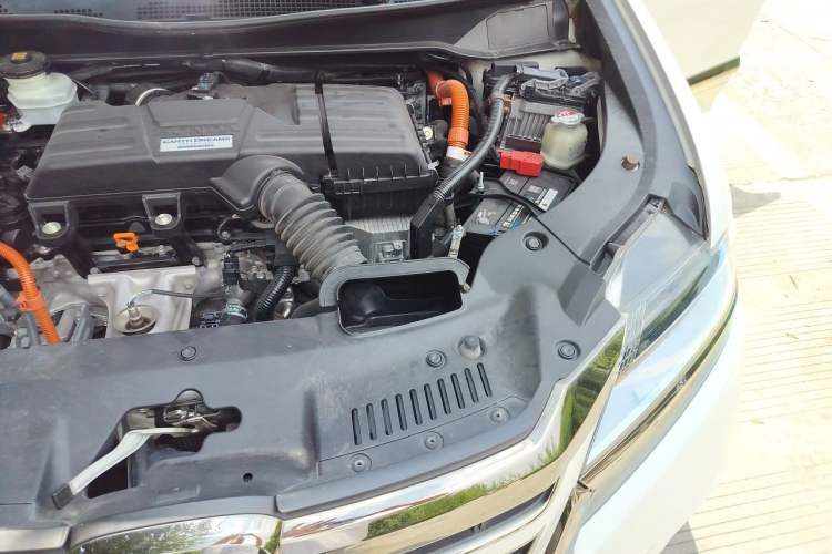 Used Honda Elysion 2019 2.0L Hybrid Luxury Edition Engine Bay Left