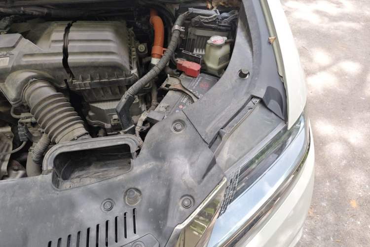 Used Honda Elysion 2019 2.0L Hybrid Luxury Edition Engine Bay Left