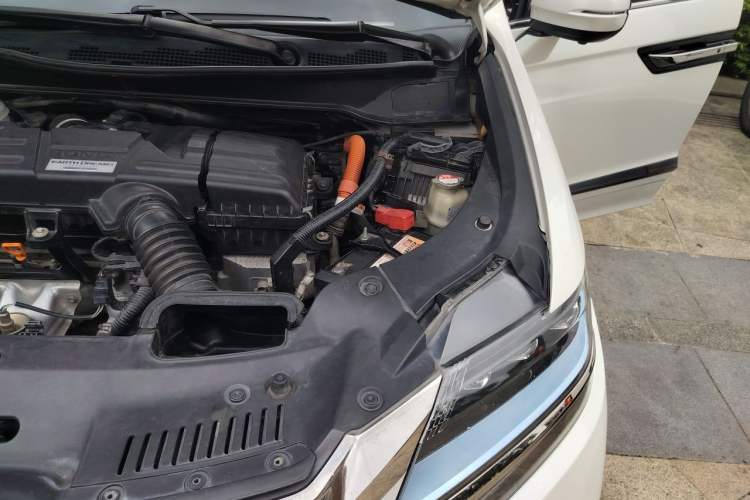 Used Honda Elysion 2019 2.0L Hybrid Luxury Edition Engine Bay Left