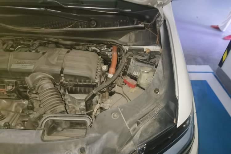 Used Honda Elysion 2019 2.0L Hybrid Luxury Edition Engine Bay Left