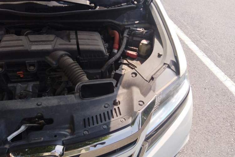 Used Honda Elysion 2019 2.0L Hybrid Supreme Edition Engine Bay Left