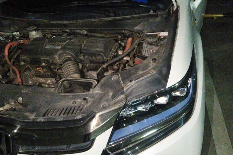 Used Honda Elysion 2019 2.0L Hybrid Luxury Edition Engine Bay Left
