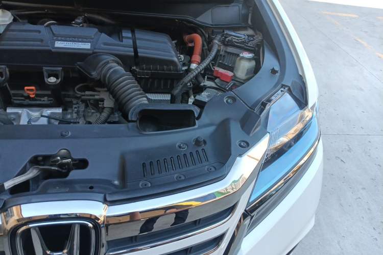 Used Honda Elysion 2019 2.0L Hybrid Luxury Edition Engine Bay Left