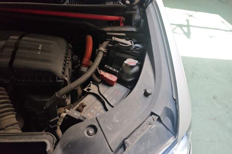 Used Honda Elysion 2019 2.0L Hybrid Supreme Edition Engine Bay Left