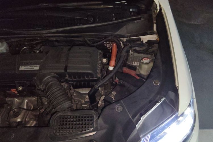 Used Honda Elysion 2019 2.0L Hybrid Luxury Edition Engine Bay Left