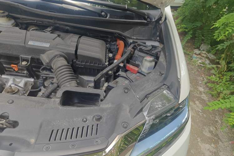Used Honda Elysion 2019 2.0L Hybrid Luxury Edition Engine Bay Left