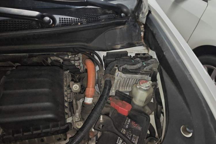 Used Honda Elysion 2019 2.0L Hybrid Supreme Edition Engine Bay Left