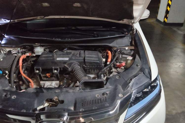 Used Honda Elysion 2019 2.0L Hybrid Supreme Edition Engine Bay Left