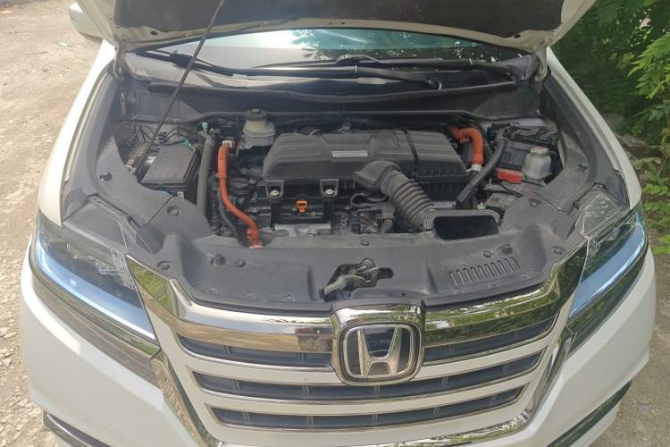 Used Honda Elysion 2019 2.0L Hybrid Luxury Edition Engine Bay