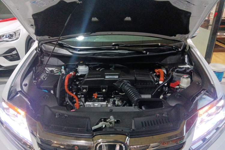 Used Honda Elysion 2019 2.0L Hybrid Luxury Edition Engine Bay