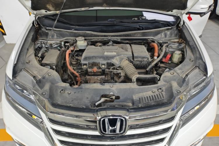 Used Honda Elysion 2019 2.0L Hybrid Supreme Edition Engine Bay