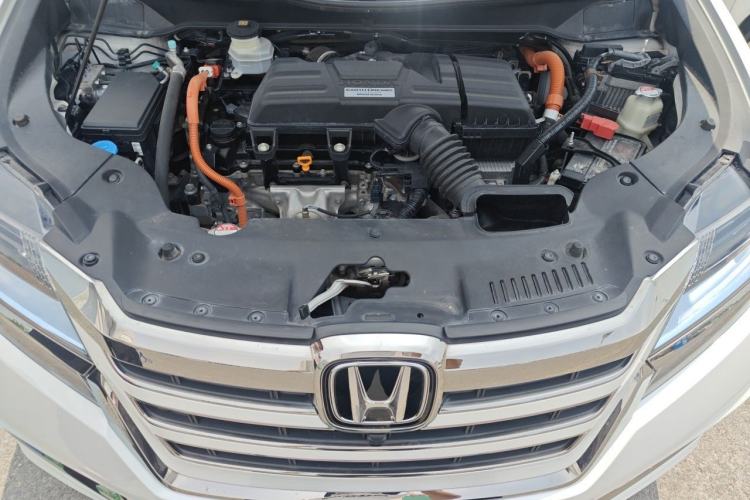 Used Honda Elysion 2019 2.0L Hybrid Supreme Edition Engine Bay