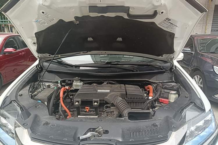 Used Honda Elysion 2019 2.0L Hybrid Luxury Edition Engine Bay