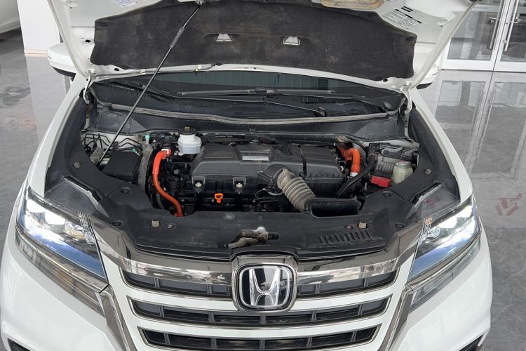 Used Honda Elysion 2019 2.0L Hybrid Luxury Edition Engine Bay