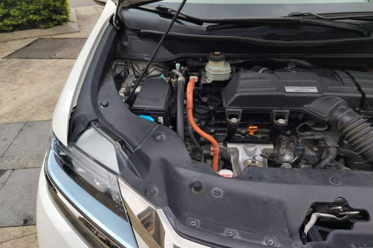 Used Honda Elysion 2019 2.0L Hybrid Luxury Edition Engine Bay Right