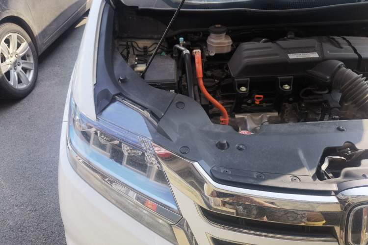 Used Honda Elysion 2019 2.0L Hybrid Luxury Edition Engine Bay Right