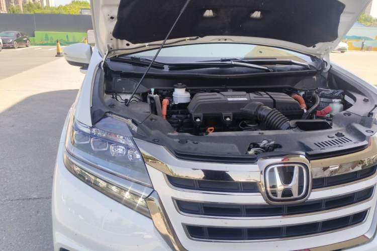 Used Honda Elysion 2019 2.0L Hybrid Luxury Edition Engine Bay Right