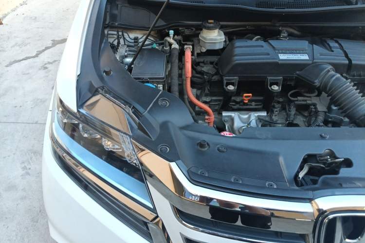 Used Honda Elysion 2019 2.0L Hybrid Luxury Edition Engine Bay Right