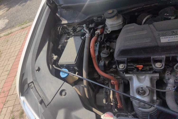 Used Honda Elysion 2019 2.0L Hybrid Supreme Edition Engine Bay Right