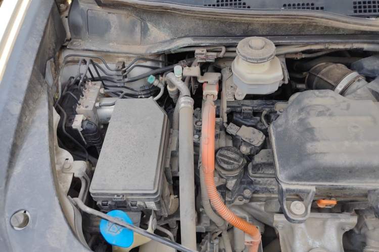 Used Honda Elysion 2019 2.0L Hybrid Supreme Edition Engine Bay Right