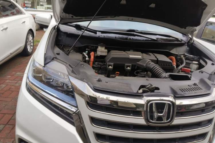 Used Honda Elysion 2019 2.0L Hybrid Luxury Edition Engine Bay Right