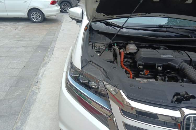 Used Honda Elysion 2019 2.0L Hybrid Comfort Edition Engine Bay Right