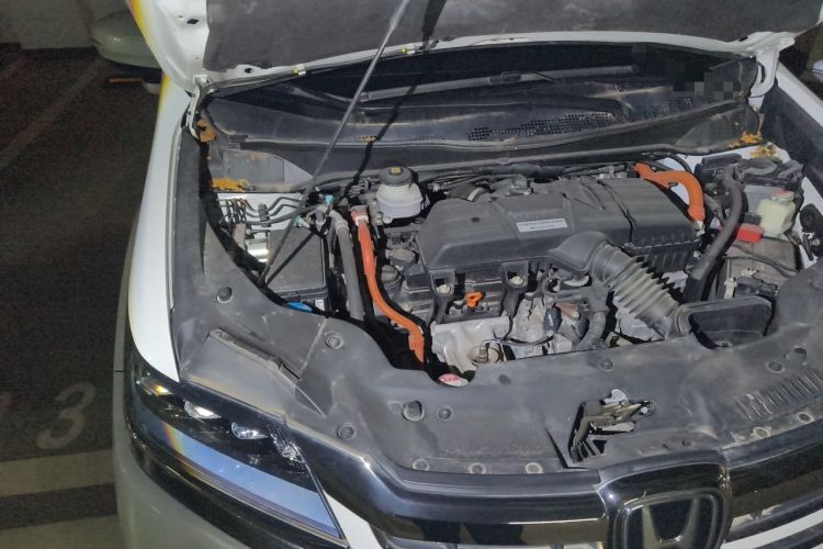 Used Honda Elysion 2019 2.0L Hybrid Luxury Edition Engine Bay Right