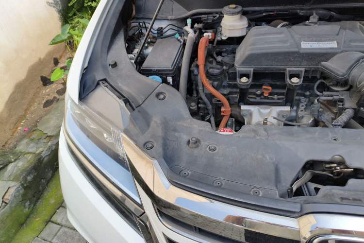 Used Honda Elysion 2019 2.0L Hybrid Comfort Edition Engine Bay Right