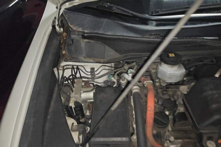 Used Honda Elysion 2019 2.0L Hybrid Supreme Edition Engine Bay Right