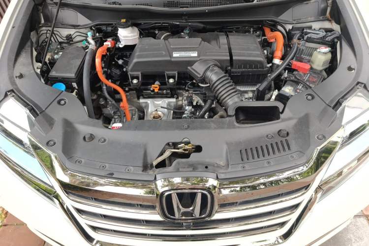 Used Honda Elysion 2019 2.0L Hybrid Supreme Edition Engine Bay