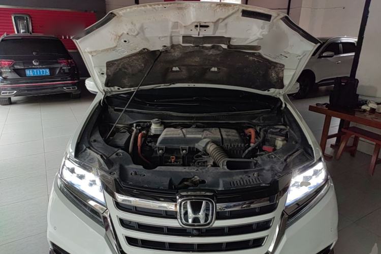 Used Honda Elysion 2019 2.0L Hybrid Supreme Edition Engine Bay