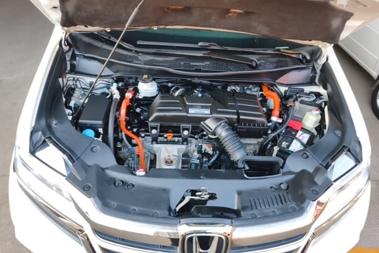 Used Honda Elysion 2019 2.0L Hybrid Luxury Edition Engine Bay