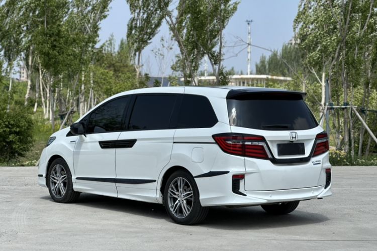 Used Honda Elysion 2019 2.0L Hybrid Supreme Edition Exterior 1