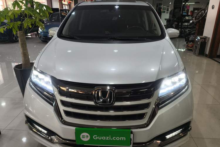 Used Honda Elysion 2019 2.0L Hybrid Luxury Edition Exterior 1