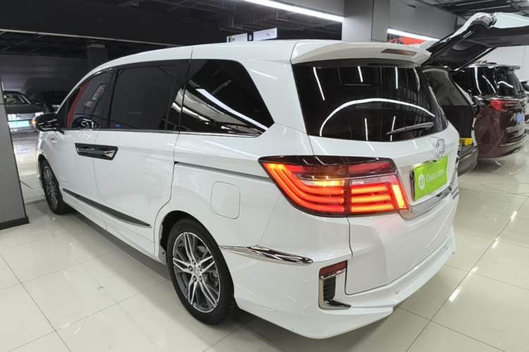 Used Honda Elysion 2019 2.0L Hybrid Luxury Edition Exterior 2