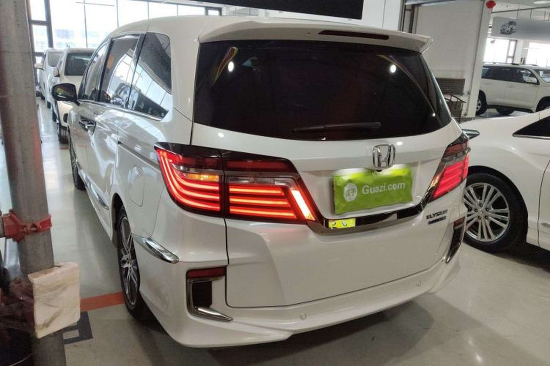 Used Honda Elysion 2019 2.0L Hybrid Luxury Edition Exterior 2