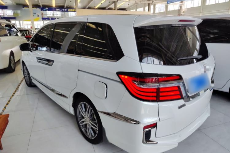Used Honda Elysion 2019 2.0L Hybrid Luxury Edition Exterior 2