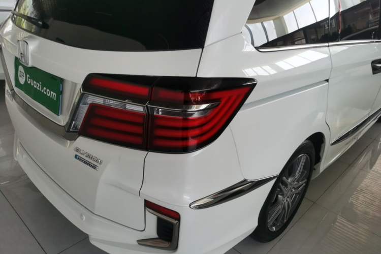Used Honda Elysion 2019 2.0L Hybrid Luxury Edition Exterior 3