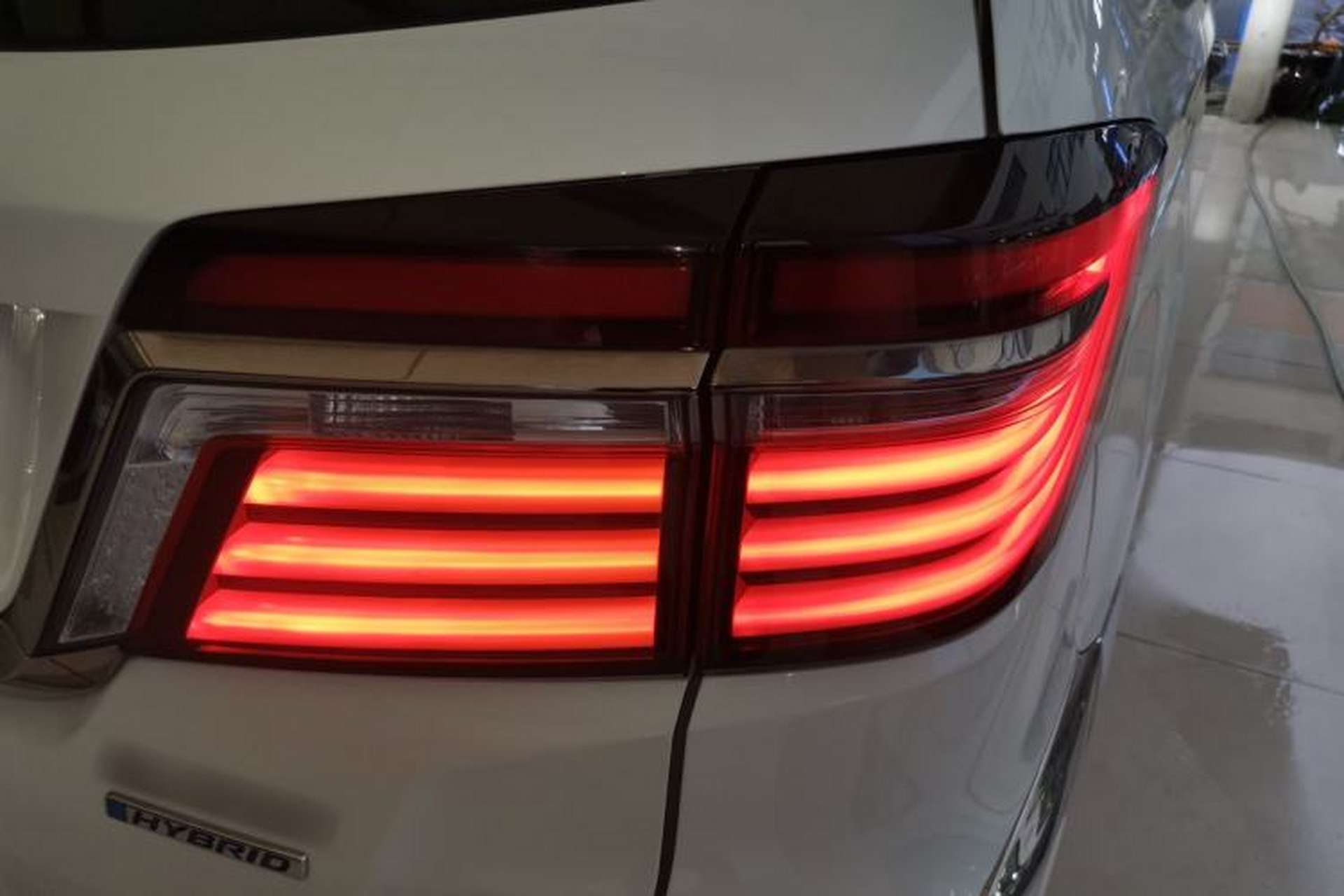 Used Honda Elysion 2019 2.0L Hybrid Supreme Edition Exterior 3