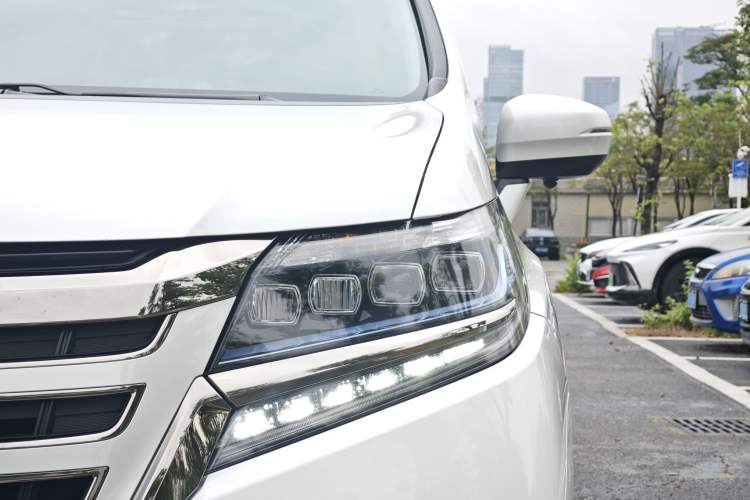 Used Honda Elysion 2019 2.0L Hybrid Luxury Edition Exterior 3