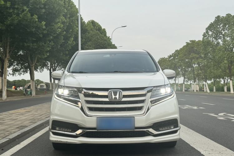 Used Honda Elysion 2019 2.0L Hybrid Luxury Edition Exterior 3