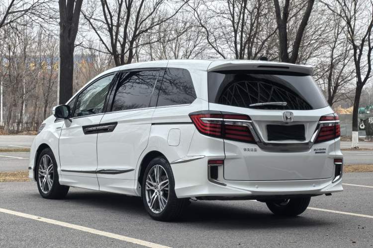 Used Honda Elysion 2019 2.0L Hybrid Luxury Edition Exterior 3