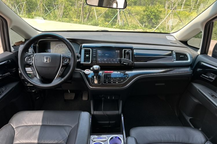 Used Honda Elysion 2019 2.0L Hybrid Supreme Edition Exterior 4