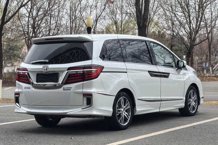 Used Honda Elysion 2019 2.0L Hybrid Luxury Edition Exterior 4