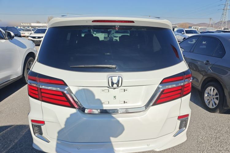 Used Honda Elysion 2019 2.0L Hybrid Supreme Edition Exterior 4