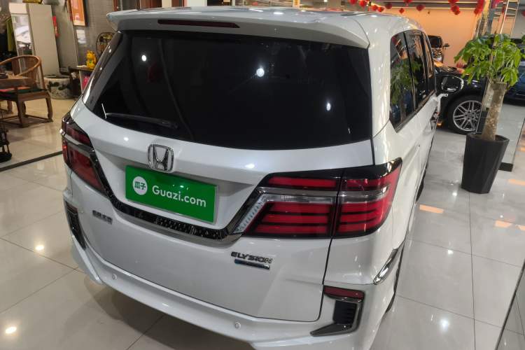 Used Honda Elysion 2019 2.0L Hybrid Luxury Edition Exterior 5