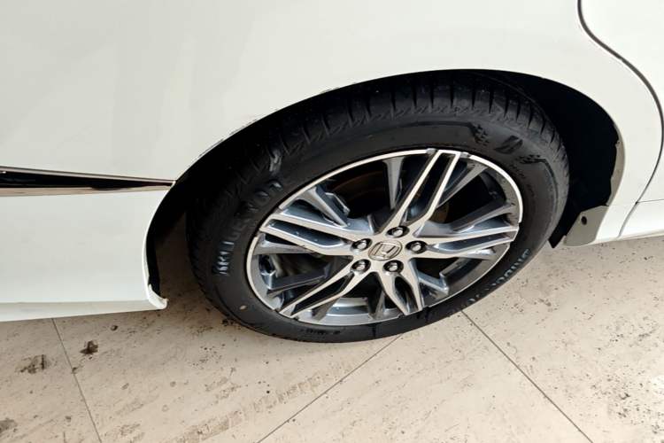 Used Honda Elysion 2019 2.0L Hybrid Supreme Edition Exterior 5