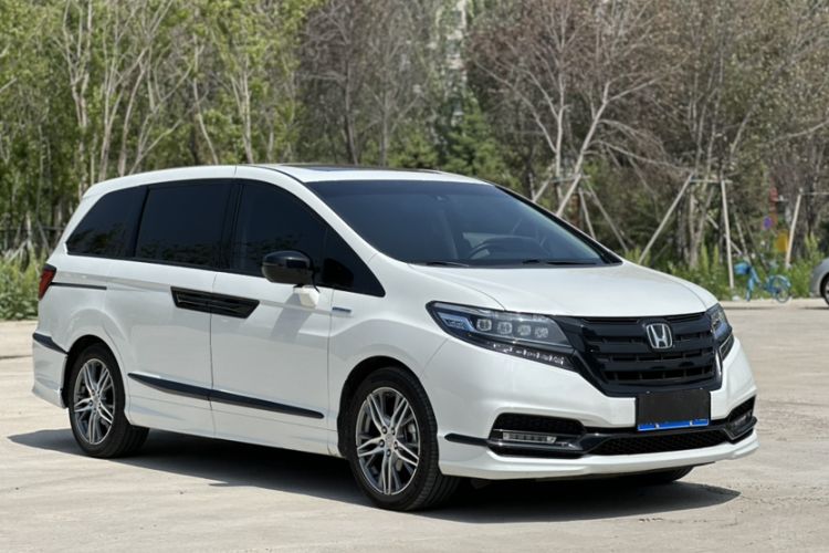 Used Honda Elysion 2019 2.0L Hybrid Supreme Edition Exterior 6