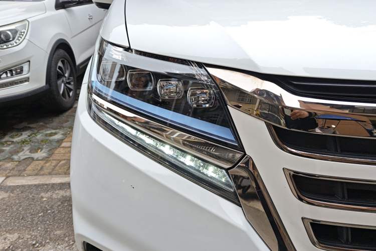 Used Honda Elysion 2019 2.0L Hybrid Luxury Edition Exterior 6
